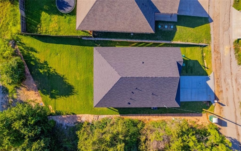 2408 Beverly Drive, Granbury, TX 76048, 4 Bedrooms Bedrooms, ,2 BathroomsBathrooms,Residential,For Sale,2408 Beverly Drive,20930615