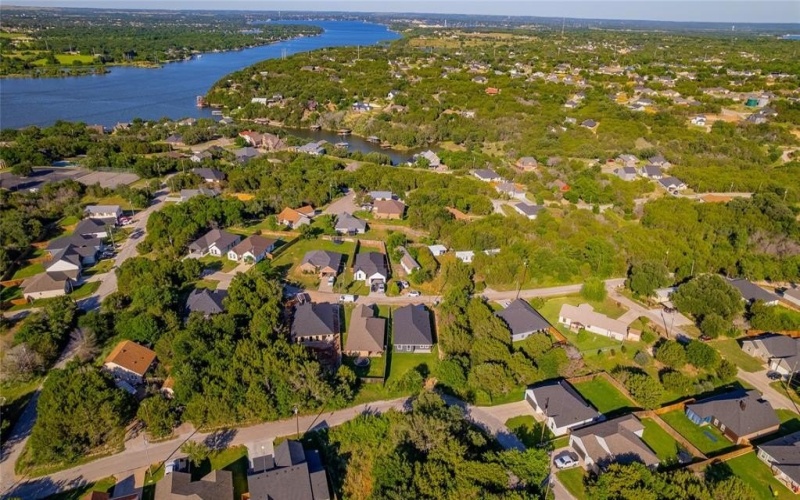 2408 Beverly Drive, Granbury, TX 76048, 4 Bedrooms Bedrooms, ,2 BathroomsBathrooms,Residential,For Sale,2408 Beverly Drive,20930615
