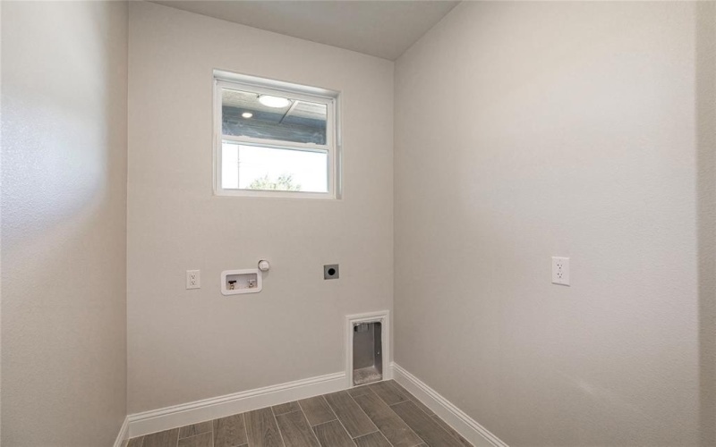 2825 Steepleridge Circle, Granbury, TX 76048, 4 Bedrooms Bedrooms, ,2 BathroomsBathrooms,Residential,For Sale,2825 Steepleridge Circle,20930646