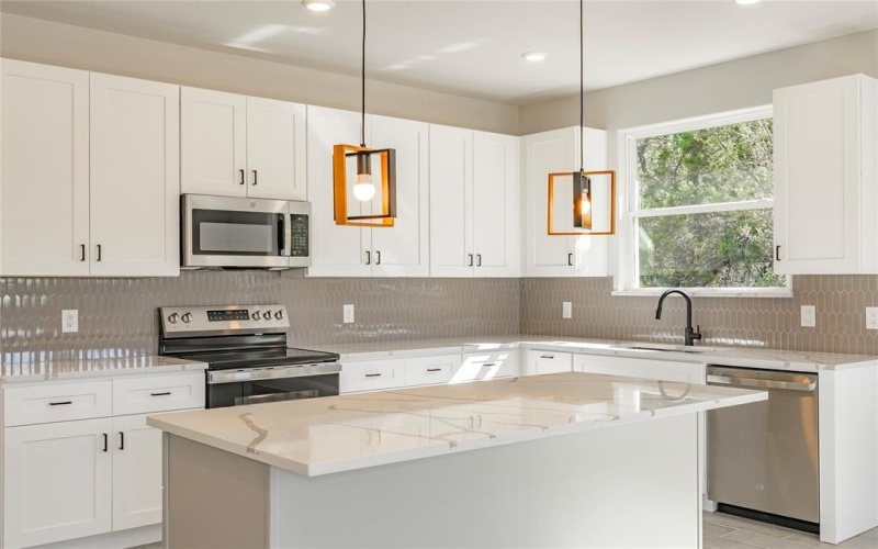 2825 Steepleridge Circle, Granbury, TX 76048, 4 Bedrooms Bedrooms, ,2 BathroomsBathrooms,Residential,For Sale,2825 Steepleridge Circle,20930646