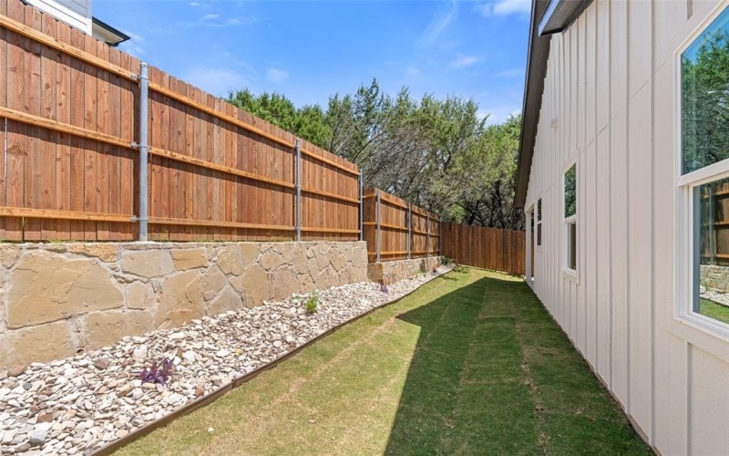 5601 San Jacinto Drive, Granbury, TX 76048, 3 Bedrooms Bedrooms, ,2 BathroomsBathrooms,Residential,For Sale,5601 San Jacinto Drive,20945789
