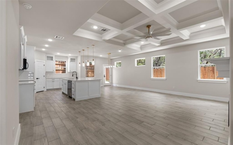 5601 San Jacinto Drive, Granbury, TX 76048, 3 Bedrooms Bedrooms, ,2 BathroomsBathrooms,Residential,For Sale,5601 San Jacinto Drive,20945789