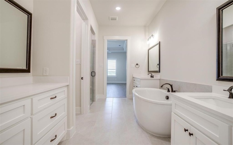 6145 Lucia Drive, Fort Worth, TX 76123, 2 Bedrooms Bedrooms, ,2 BathroomsBathrooms,Residential,For Sale,6145 Lucia Drive,20945933