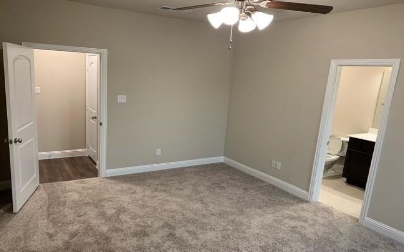 1402 Warringwood Drive, Greenville, TX 75402, 3 Habitaciones Habitaciones , ,2 BañosBaños,Residential Lease,En Alquiler,1402 Warringwood Drive,20945654