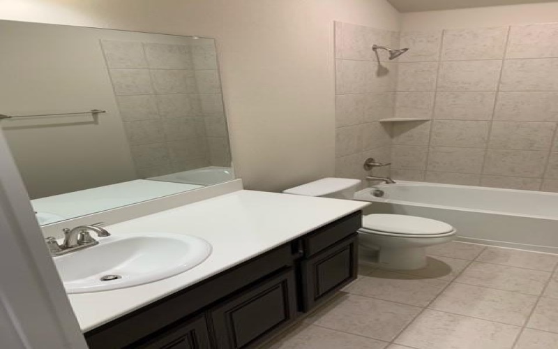 1402 Warringwood Drive, Greenville, TX 75402, 3 Habitaciones Habitaciones , ,2 BañosBaños,Residential Lease,En Alquiler,1402 Warringwood Drive,20945654