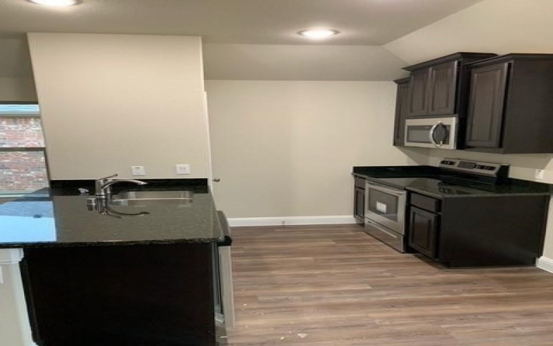 1402 Warringwood Drive, Greenville, TX 75402, 3 Habitaciones Habitaciones , ,2 BañosBaños,Residential Lease,En Alquiler,1402 Warringwood Drive,20945654