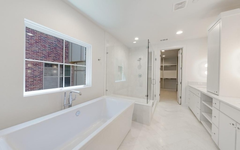4129 Grassmere, University Park, TX 75205, 4 Bedrooms Bedrooms, ,6 BathroomsBathrooms,Residential Lease,For Rent,4129 Grassmere,20945662