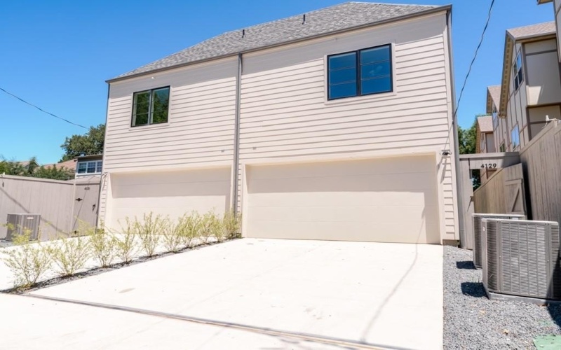 4129 Grassmere, University Park, TX 75205, 4 Bedrooms Bedrooms, ,6 BathroomsBathrooms,Residential Lease,For Rent,4129 Grassmere,20945662