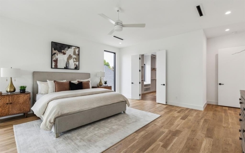 2031 Cullen Avenue, Dallas, TX 75206, 4 Bedrooms Bedrooms, ,6 BathroomsBathrooms,Residential,For Sale,2031 Cullen Avenue,20946066