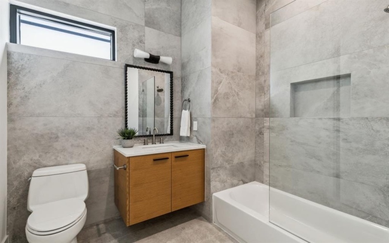 2031 Cullen Avenue, Dallas, TX 75206, 4 Bedrooms Bedrooms, ,6 BathroomsBathrooms,Residential,For Sale,2031 Cullen Avenue,20946066