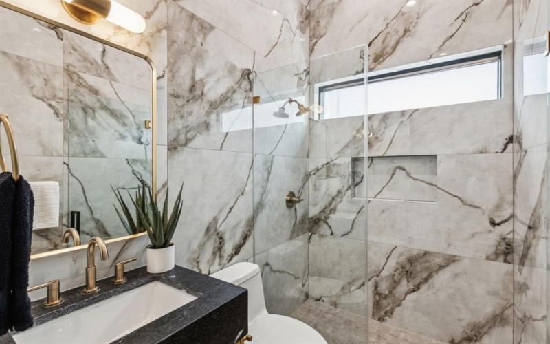 2031 Cullen Avenue, Dallas, TX 75206, 4 Bedrooms Bedrooms, ,6 BathroomsBathrooms,Residential,For Sale,2031 Cullen Avenue,20946066