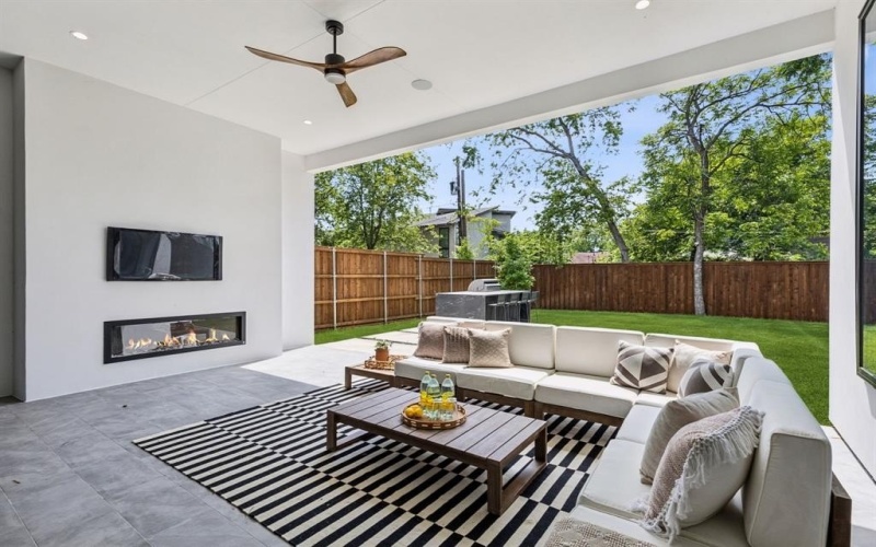 2031 Cullen Avenue, Dallas, TX 75206, 4 Bedrooms Bedrooms, ,6 BathroomsBathrooms,Residential,For Sale,2031 Cullen Avenue,20946066