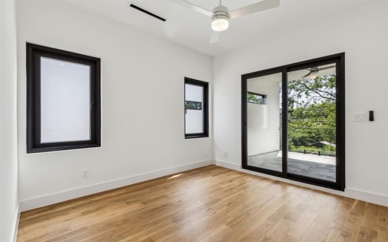 2031 Cullen Avenue, Dallas, TX 75206, 4 Bedrooms Bedrooms, ,6 BathroomsBathrooms,Residential,For Sale,2031 Cullen Avenue,20946066