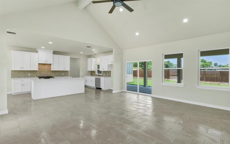 548 Highview Court, Godley, TX 76044, 3 Habitaciones Habitaciones , ,2 BañosBaños,Residential,En Venta,548 Highview Court,20946388