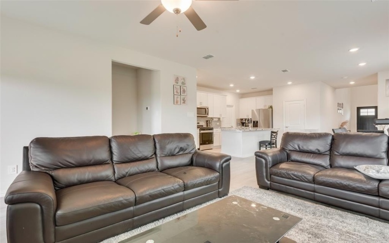 808 Seagram Trail, Lowry Crossing, TX 75069, 4 Bedrooms Bedrooms, ,2 BathroomsBathrooms,Residential Lease,For Rent,808 Seagram Trail,20946423