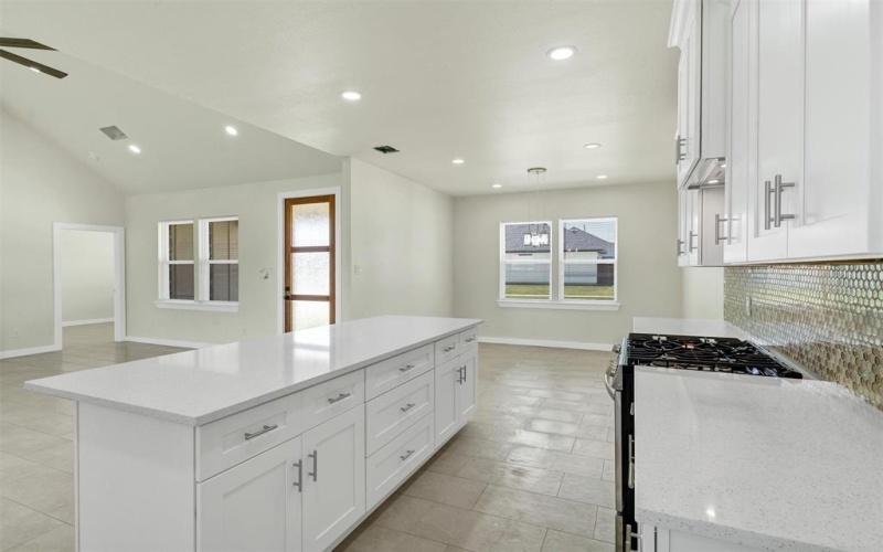 548 Highview Court, Godley, TX 76044, 3 Habitaciones Habitaciones , ,2 BañosBaños,Residential Lease,En Alquiler,548 Highview Court,20946452
