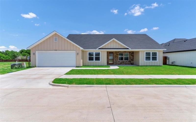 548 Highview Court, Godley, TX 76044, 3 Habitaciones Habitaciones , ,2 BañosBaños,Residential Lease,En Alquiler,548 Highview Court,20946452