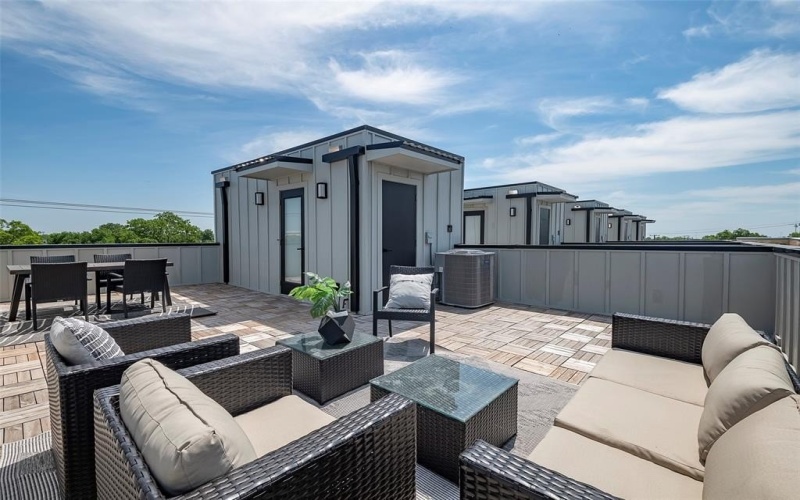 4440 N Scurry Street #302, Dallas, TX 75204, 2 Bedrooms Bedrooms, ,2 BathroomsBathrooms,Residential Lease,For Rent,4440 N Scurry Street,20946482