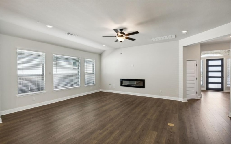 10333 Dittany Lane, Fort Worth, TX 76036, 4 Bedrooms Bedrooms, ,3 BathroomsBathrooms,Residential,For Sale,10333 Dittany Lane,20946574
