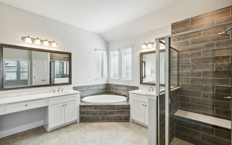 10333 Dittany Lane, Fort Worth, TX 76036, 4 Bedrooms Bedrooms, ,3 BathroomsBathrooms,Residential,For Sale,10333 Dittany Lane,20946574