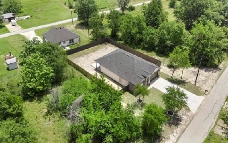 304 Pearl Harbor Street, Tool, TX 75143, 4 Bedrooms Bedrooms, ,2 BathroomsBathrooms,Residential,For Sale,304 Pearl Harbor Street,20946980