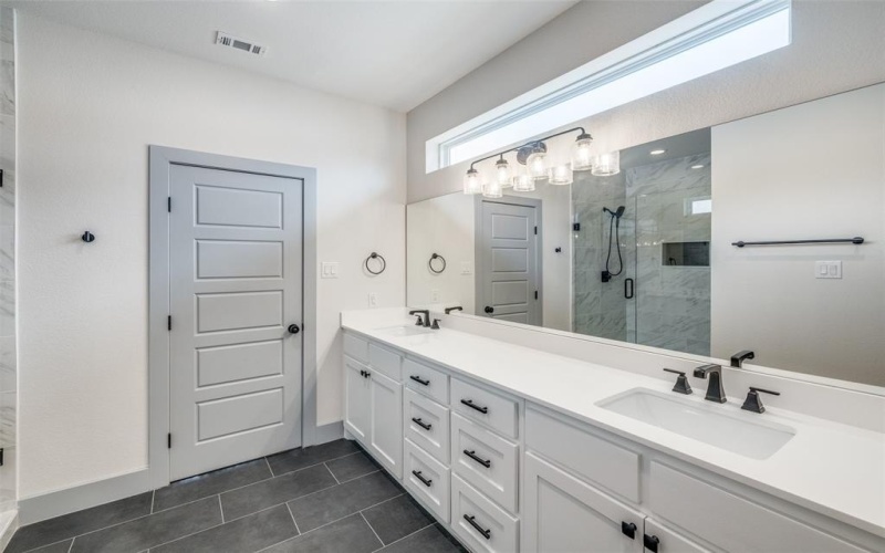 304 Wimberly Street, Fort Worth, TX 76107, 3 Bedrooms Bedrooms, ,3 BathroomsBathrooms,Residential Lease,For Rent,304 Wimberly Street,20947007