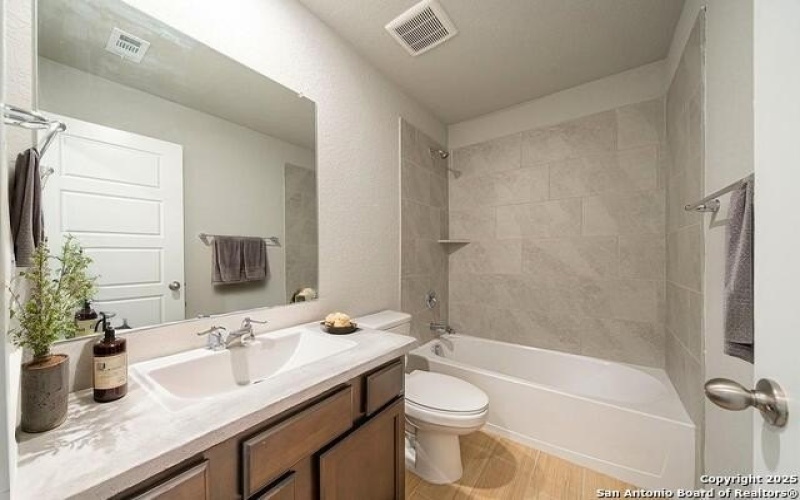 324 Mar Hill, Seguin, TX 78155, 3 Bedrooms Bedrooms, ,2 BathroomsBathrooms,Residential,For Sale,324 Mar Hill,1869761