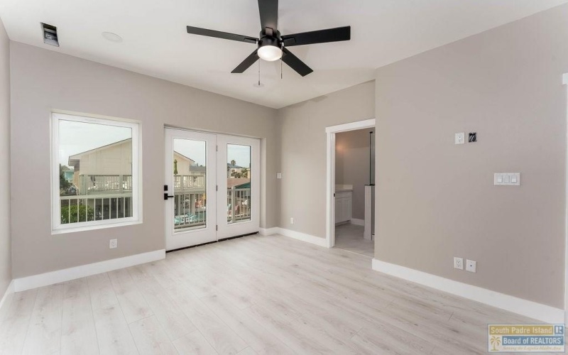 128A Saturn Lane #A, South Padre Island, TX 78597, 6 Habitaciones Habitaciones , ,6 BañosBaños,Residential,En Venta,128A Saturn Lane,103808