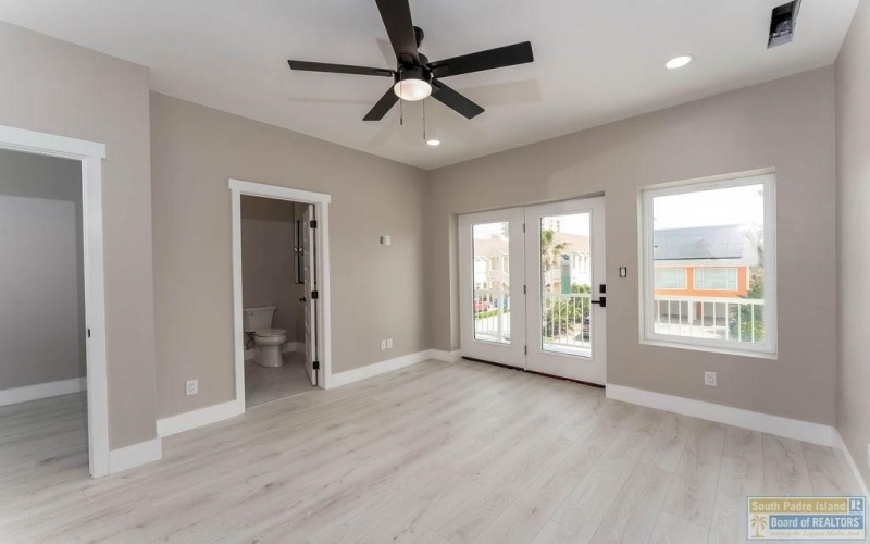 128A Saturn Lane #A, South Padre Island, TX 78597, 6 Habitaciones Habitaciones , ,6 BañosBaños,Residential,En Venta,128A Saturn Lane,103808