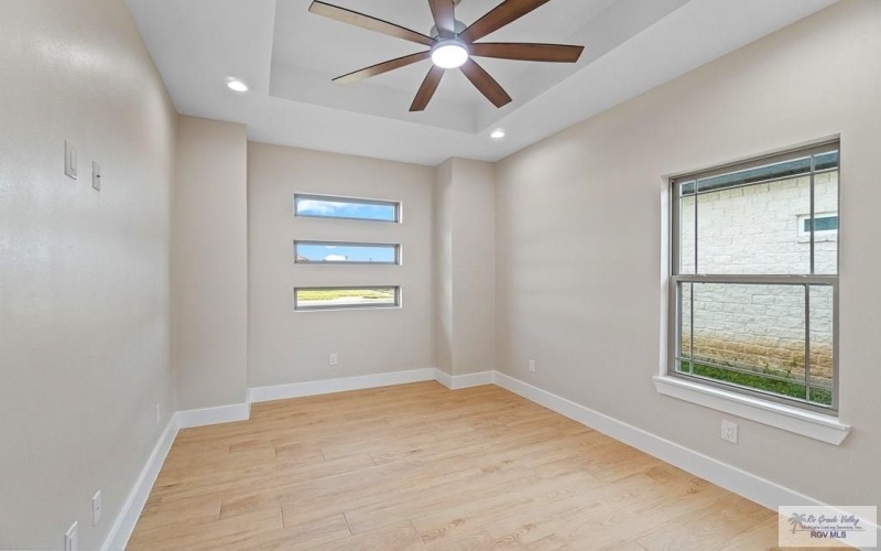 401 VALLE ALTO DR., LOS FRESNOS, TX 78566, 3 Bedrooms Bedrooms, ,2 BathroomsBathrooms,Residential,For Sale,401 VALLE ALTO DR.,29761521