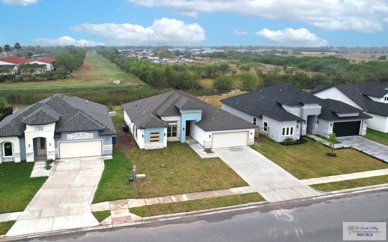 401 VALLE ALTO DR., LOS FRESNOS, TX 78566, 3 Bedrooms Bedrooms, ,2 BathroomsBathrooms,Residential,For Sale,401 VALLE ALTO DR.,29761521