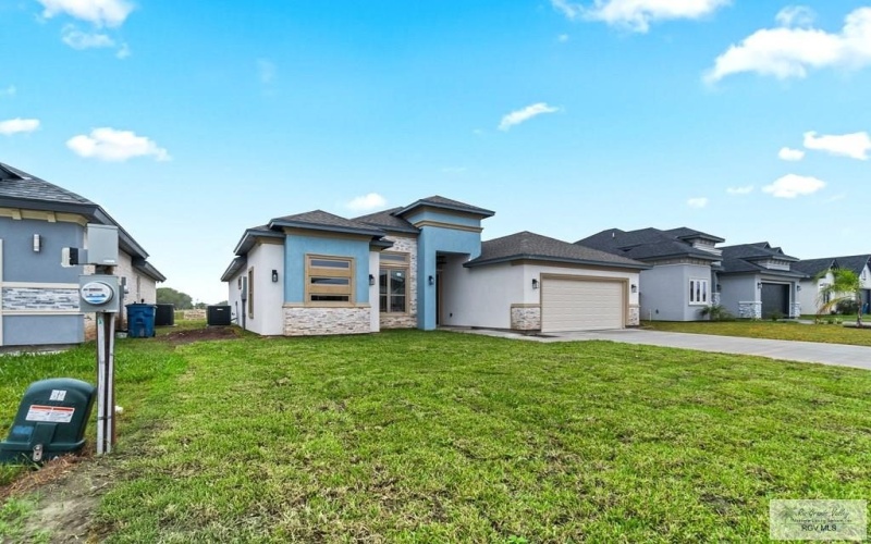 401 VALLE ALTO DR., LOS FRESNOS, TX 78566, 3 Bedrooms Bedrooms, ,2 BathroomsBathrooms,Residential,For Sale,401 VALLE ALTO DR.,29761521