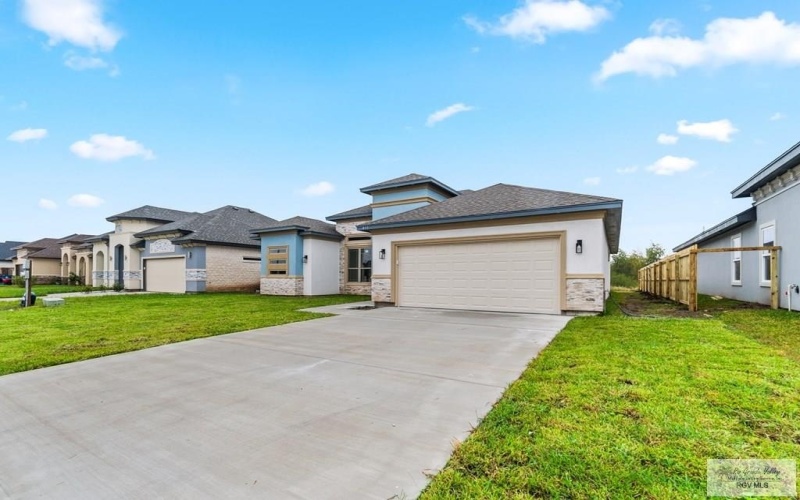 401 VALLE ALTO DR., LOS FRESNOS, TX 78566, 3 Bedrooms Bedrooms, ,2 BathroomsBathrooms,Residential,For Sale,401 VALLE ALTO DR.,29761521