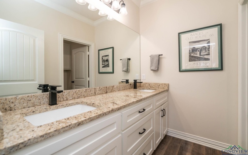 1767 CR 186 E, Kilgore, TX 75662, 4 Habitaciones Habitaciones , ,2 BañosBaños,Residential,En Venta,1767 CR 186 E,20253587