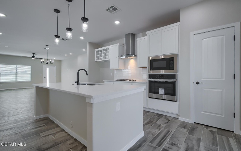 15125 Ambition Avenue, El Paso, TX 79938, 4 Bedrooms Bedrooms, ,2 BathroomsBathrooms,Residential,For Sale,15125 Ambition Avenue,923219