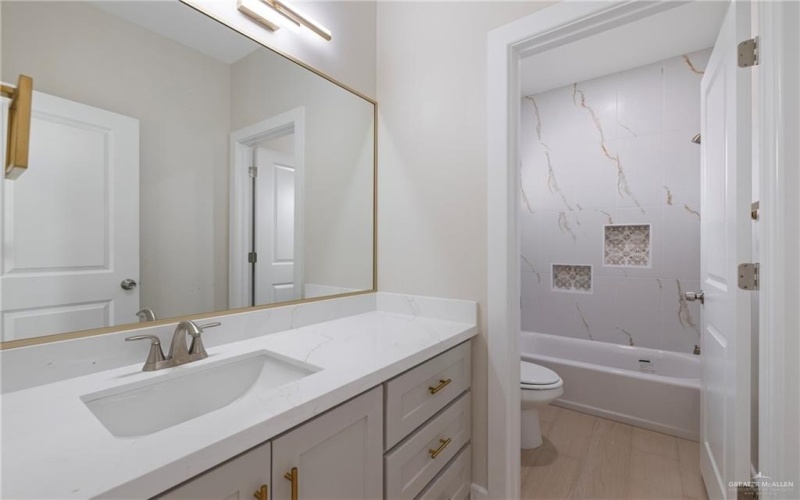 9110 N 25th Street, McAllen, TX 78504, 3 Bedrooms Bedrooms, ,2 BathroomsBathrooms,Residential,For Sale,9110 N 25th Street,471892