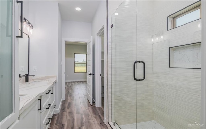 2316 Piedra Street, Edinburg, TX 78542, 3 Bedrooms Bedrooms, ,2 BathroomsBathrooms,Residential,For Sale,2316 Piedra Street,471896