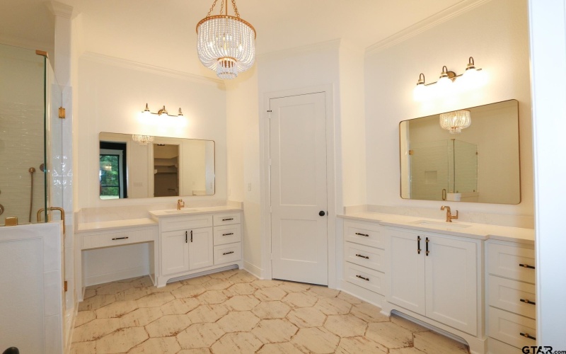 16511 Cooper Way, Tyler, TX 75703, 4 Bedrooms Bedrooms, ,3 BathroomsBathrooms,Residential,For Sale,16511 Cooper Way,25007900