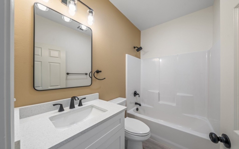 712 Gilmer St, Kerrville, TX 78028, 3 Habitaciones Habitaciones , ,2 BañosBaños,Residential,En Venta,712 Gilmer St,119347