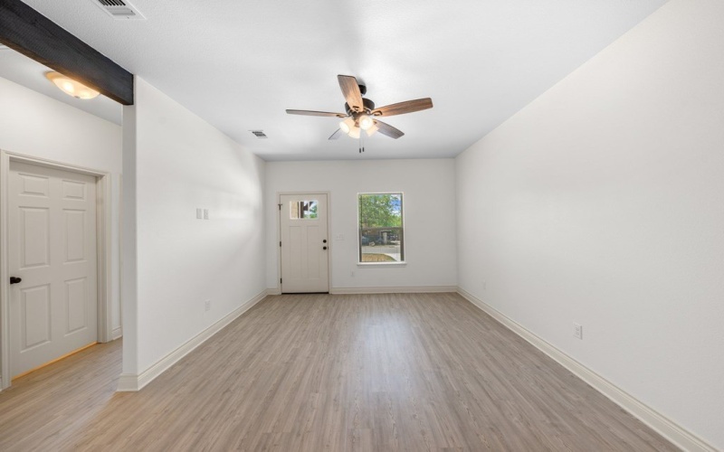 712 Gilmer St, Kerrville, TX 78028, 3 Habitaciones Habitaciones , ,2 BañosBaños,Residential,En Venta,712 Gilmer St,119347