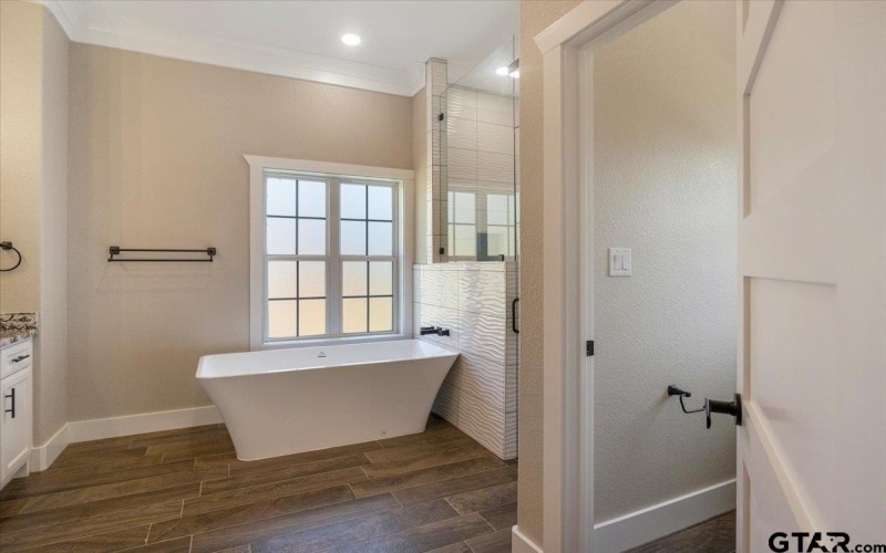 12255 Oak Grove Drive, Tyler, TX 75706, 4 Bedrooms Bedrooms, ,2 BathroomsBathrooms,Residential,For Sale,12255 Oak Grove Drive,25007814