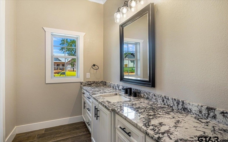 12255 Oak Grove Drive, Tyler, TX 75706, 4 Bedrooms Bedrooms, ,2 BathroomsBathrooms,Residential,For Sale,12255 Oak Grove Drive,25007814