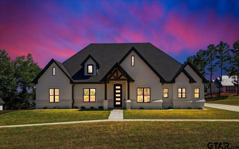 12255 Oak Grove Drive, Tyler, TX 75706, 4 Bedrooms Bedrooms, ,2 BathroomsBathrooms,Residential,For Sale,12255 Oak Grove Drive,25007814