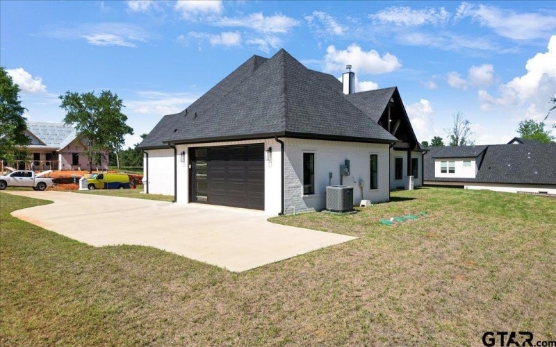 12255 Oak Grove Drive, Tyler, TX 75706, 4 Bedrooms Bedrooms, ,2 BathroomsBathrooms,Residential,For Sale,12255 Oak Grove Drive,25007814