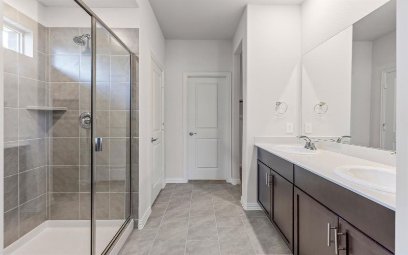 215 Sugarlands Drive, Greenville, TX 75402, 4 Habitaciones Habitaciones , ,3 BañosBaños,Residential,En Venta,215 Sugarlands Drive,20942793