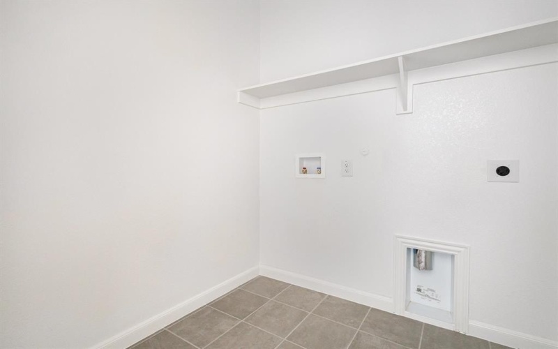 2202 Bridgeport Street, Forney, TX 75126, 5 Bedrooms Bedrooms, ,5 BathroomsBathrooms,Residential,For Sale,2202 Bridgeport Street,20943147
