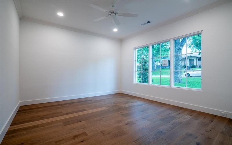 9621 Larchcrest Drive, Dallas, TX 75238, 4 Bedrooms Bedrooms, ,5 BathroomsBathrooms,Residential,For Sale,9621 Larchcrest Drive,20912017