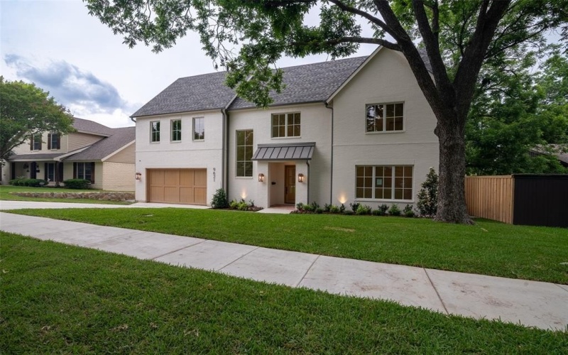 9621 Larchcrest Drive, Dallas, TX 75238, 4 Bedrooms Bedrooms, ,5 BathroomsBathrooms,Residential,For Sale,9621 Larchcrest Drive,20912017