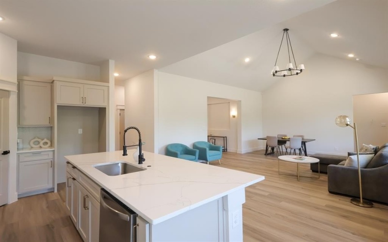 2836 Avenue L, Fort Worth, TX 76105, 4 Bedrooms Bedrooms, ,2 BathroomsBathrooms,Residential,For Sale,2836 Avenue L,20944207
