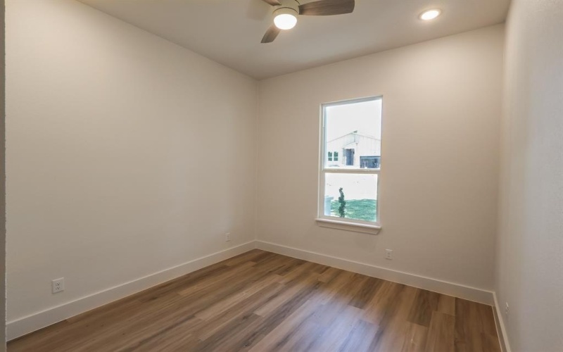 2836 Avenue L, Fort Worth, TX 76105, 4 Bedrooms Bedrooms, ,2 BathroomsBathrooms,Residential,For Sale,2836 Avenue L,20944207
